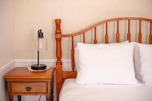 Postel nebo postele na pokoji v ubytování Blue Bear inn
