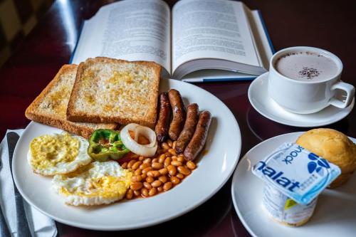 Jídlo v hotelu nebo okolí