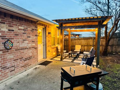 Imagen de la galería de Charming Frisco Escape Minutes from PGA and The Star, en Frisco