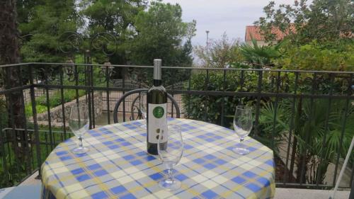 Apartment in Malinska/Insel Krk 12761