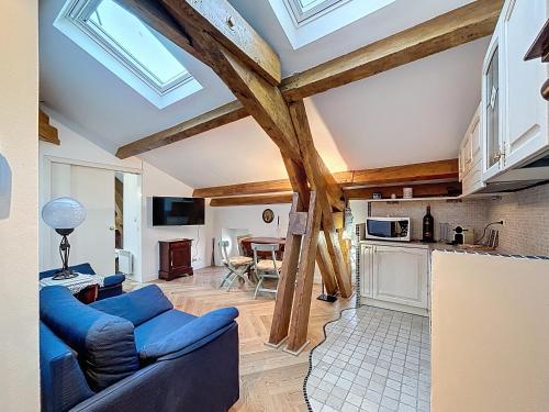 Appartement Atypique cœur de ville -AC-