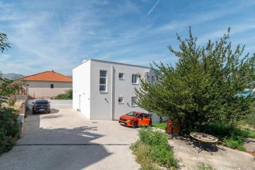 Family-friendly apartments with swimming pools Mastrinka, Ciovo - 23984