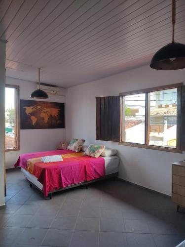 Postel nebo postele na pokoji v ubytování Apartamento Charmoso, Localização Privilegiada Enfrente Aeroporto - 2m orla mar