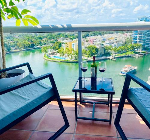 Ảnh trong thư viện ảnh của OCEAN BAY VIEWS 2Bdr 2Bath BEACH CONDO PARKING ở Miami Beach