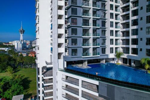 Bazén v ubytování G Residence Sky Suite nebo v jeho okolí