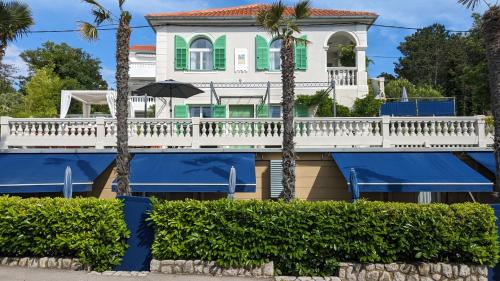 Pavi apartments Vila Amalia