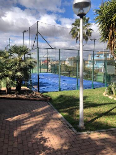 Tenis a/nebo squash v ubytování Casa Monte y Faro nebo okolí