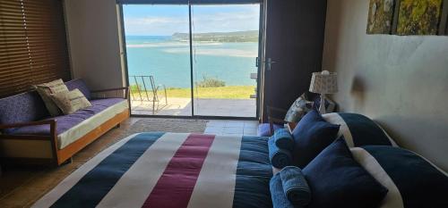 Postel nebo postele na pokoji v ubytování Witsand View