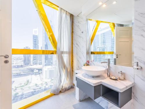 Koupelna v ubytování Luxury Spacious Condo in the Iconic Park Towers