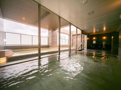 Kolam renang di atau dekat dengan Hotel Shuranza MAKUHARI BAY