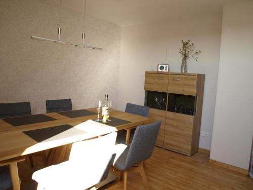 Φωτογραφία από το άλμπουμ του Ferienwohnung mit Fernsicht, Eifel, Nürburgring σε Bauler