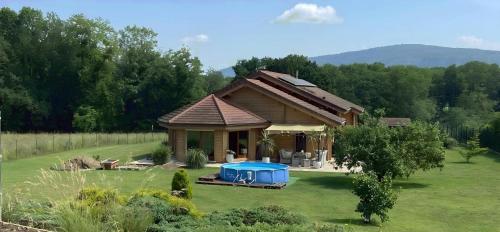 Magnifique Chalet avec piscine et salle de sport
