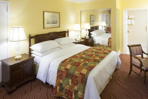 Campbell Inn Hotel Image
