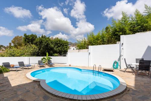 Casa Torremuelle II - Townhouse with private Pool & BBQ near Playa Bonita