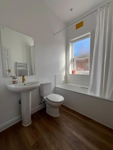 Liverpool Coco House - 3 Bedrooms photo 37