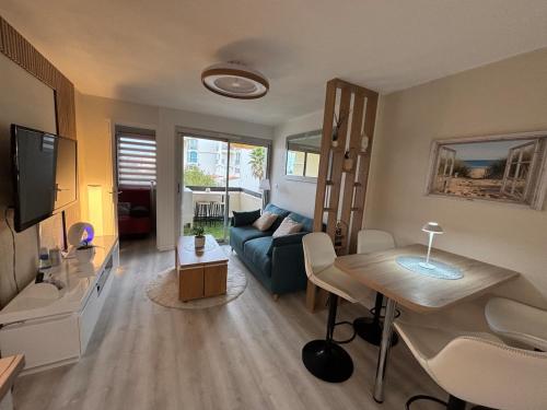 Posezení v ubytování ABBAYE DU CAP, Jolie Studio Cabine , Cap D'Agde