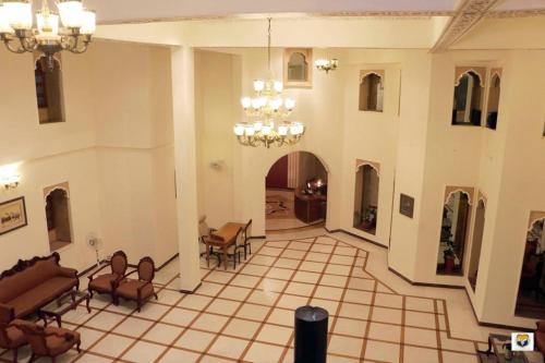 Coin salon dans l'établissement Deoki niwas palace