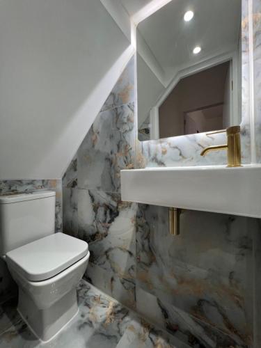 Liverpool Coco House - 3 Bedrooms photo 46