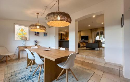 Ruang duduk di Amazing Home In Sorède