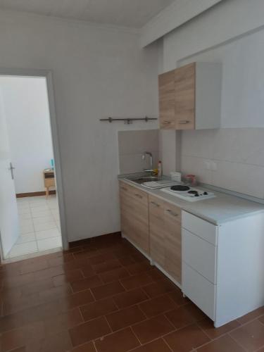 Apartment in Rhodes town and near the beach