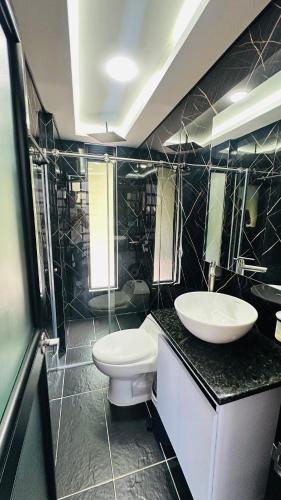 Ένα μπάνιο στο Cabaña Guadalajara Glamping