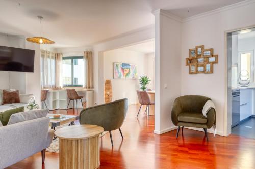 Funchal Panoramic View, a Home in Madeira