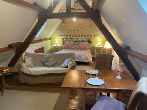 Studio 40m2 avec terrasse face à la Dordogne avec vue exceptionnelle