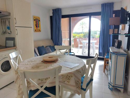 CARIBOU T2 piscine - Axelle Loc'Appart