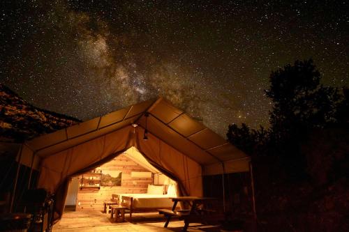 Glamping Tent #10 with Heat AC and Private Bath