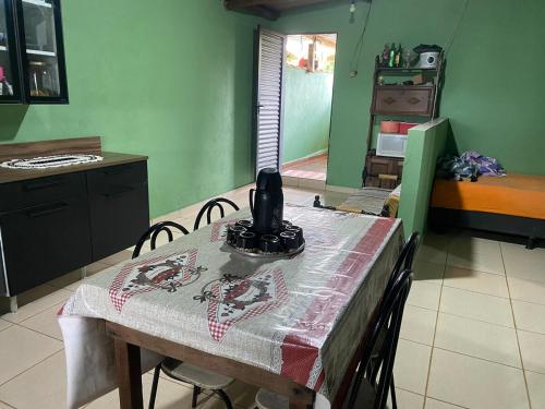 Μια τηλεόραση ή/και κέντρο ψυχαγωγίας στο Aconchego ao pé da serra