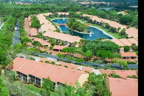 Gallery image of Beautiful Condo at Falling Waters in Naples in Naples