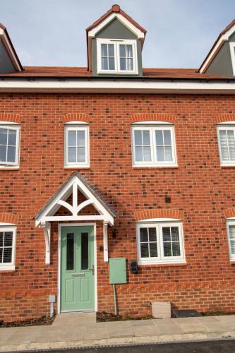 Gallery image of Champagne abode in Hough Green