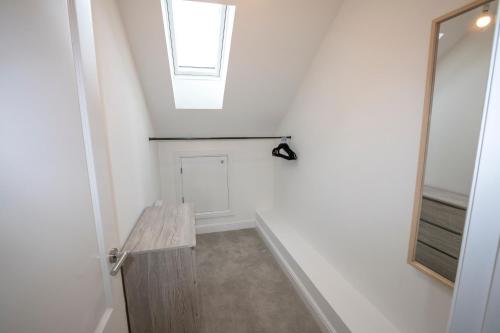 Gallery image of Champagne abode in Hough Green