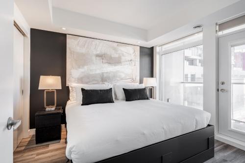 Ένα ή περισσότερα κρεβάτια σε δωμάτιο στο Westview Luxury Suites