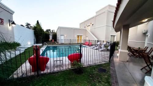 Πισίνα στο ή κοντά στο Laplace Hotel