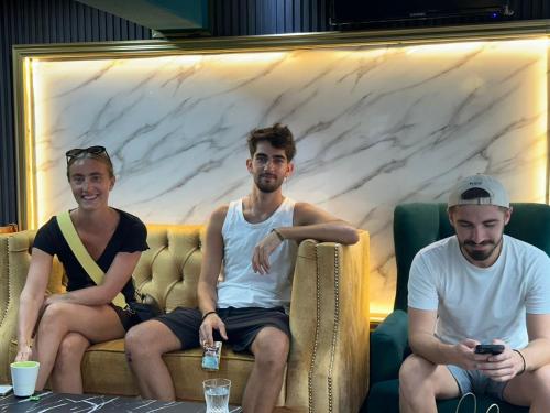 Tetamu yang menginap di SS Grey inn Bukit Bintang