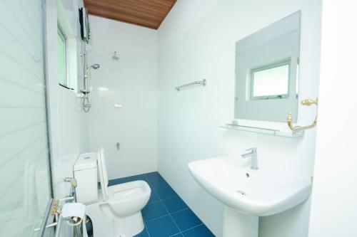 Koupelna v ubytování Suwani Pinnawala Homestay