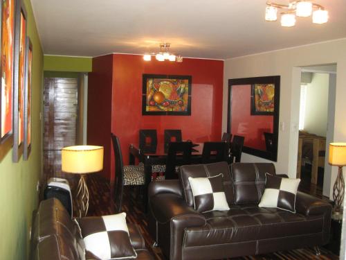 Posezení v ubytování Cozy Condo in Miraflores