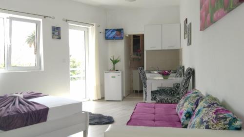 Afbeelding uit fotogalerij van Apartments Jadran in Herceg-Novi