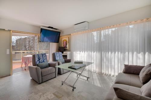 LE SYLVAPLANA JUAN LES PINS Terrasse 30m2