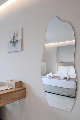 Bright space with street view, near Acropolis