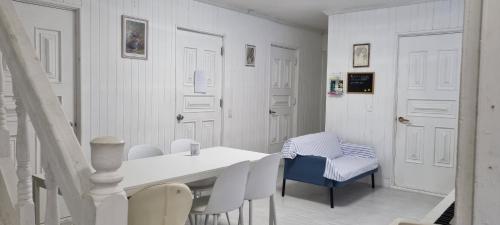 Letto o letti in una camera di Lauren House