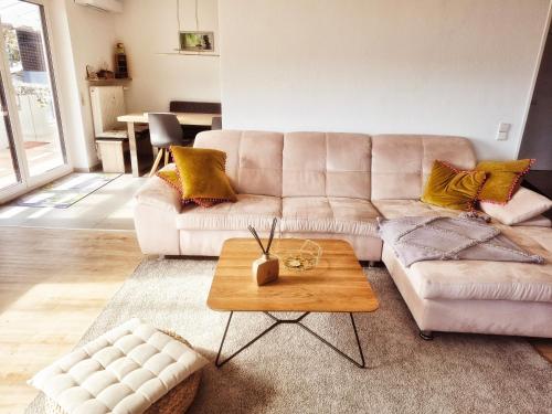 ボートマン・ルートヴィヒスハーフェンにあるFerienwohnung Seeliebe Bodensee mit wunderschöner Seesicht & Terrasseのギャラリーの写真