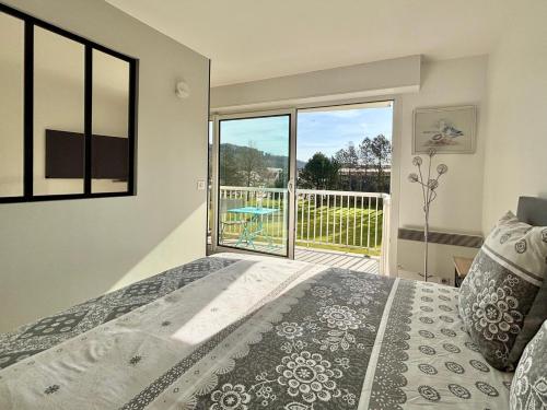 Les charmes Du Bosquet Parc d'Amour et Nature Parking Privé Sécurisé