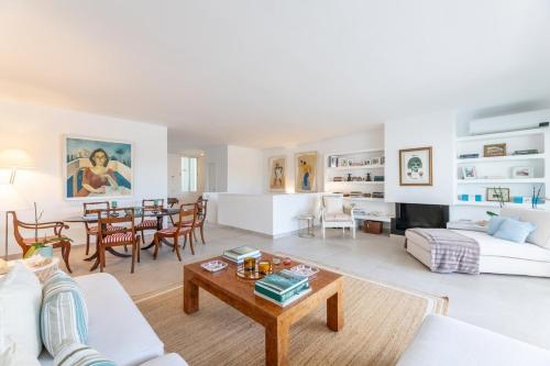 Luxury Apartment , Birdie Club - Kura Homes