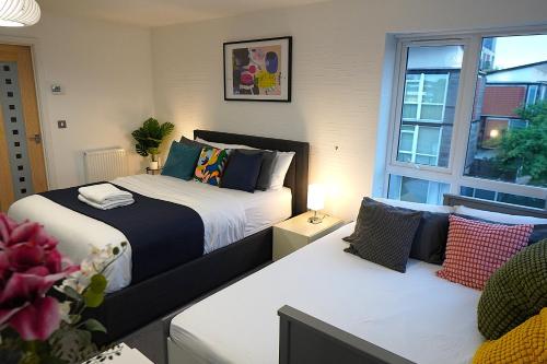 Luxury Rooms - Pick a Room - Free Parking & Kitchen Access, Near Etihad Stadium, The Coop Live & Piccadilly Station, Manchester photo 23