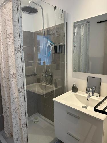 Photo de la galerie de l'établissement Appartement T3 proches arènes, à Nîmes