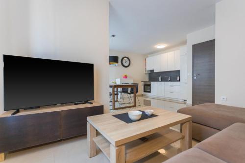 Apartment Jasna, Pula city center with garage