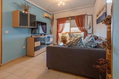 O bucătărie sau chicinetă la Tu piso de vacaciones en Oropesa
