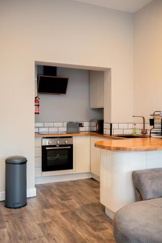 Gallery image of Luxurious 1 Bedroom Apartment With Secure Garden in Old Colwyn